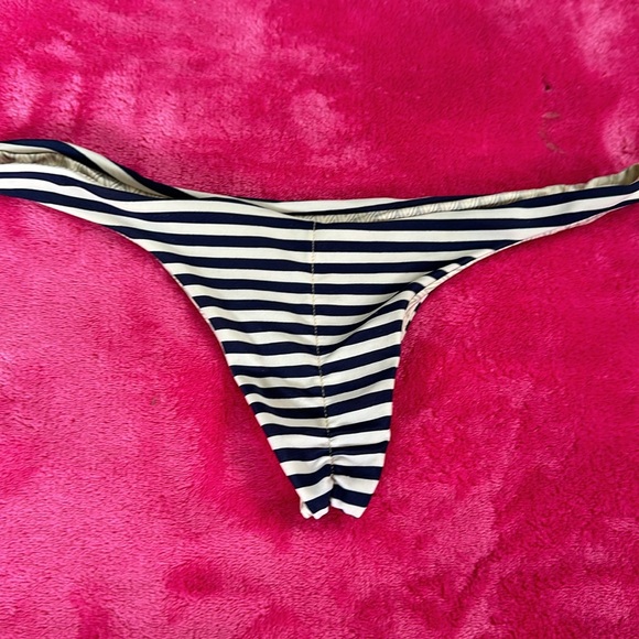 Acacia bottoms - Picture 2 of 2